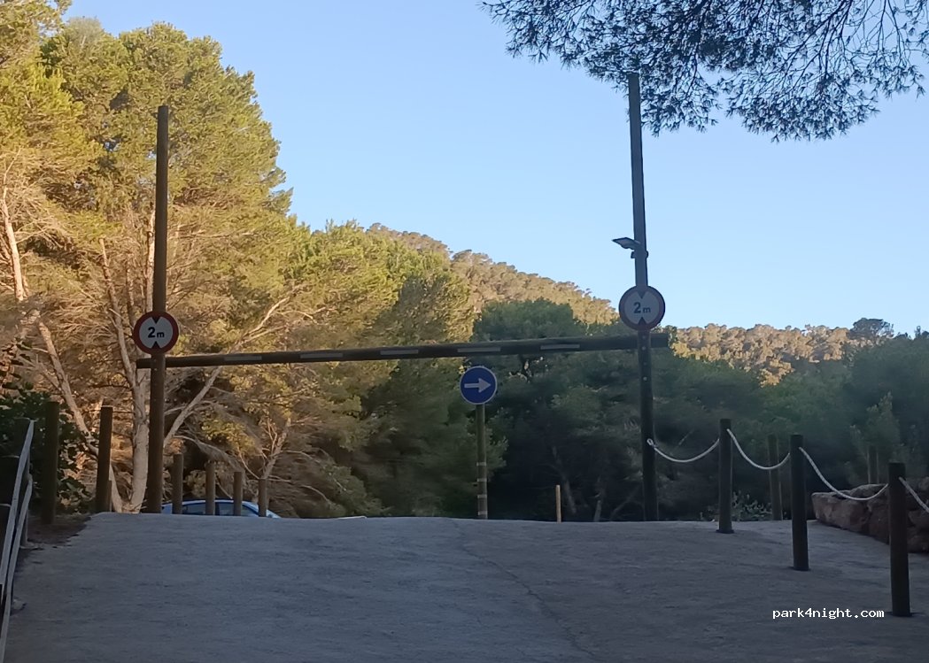 (07811) Sant Joan de Labritja - 61 Calle Cala S Vicent G — foto 2