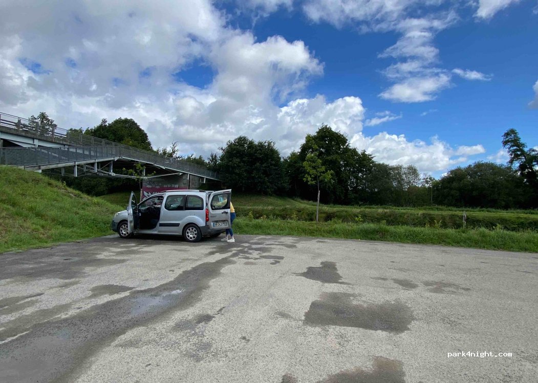 (35190) Hédé-Bazouges - La Petite Magdelaine — foto