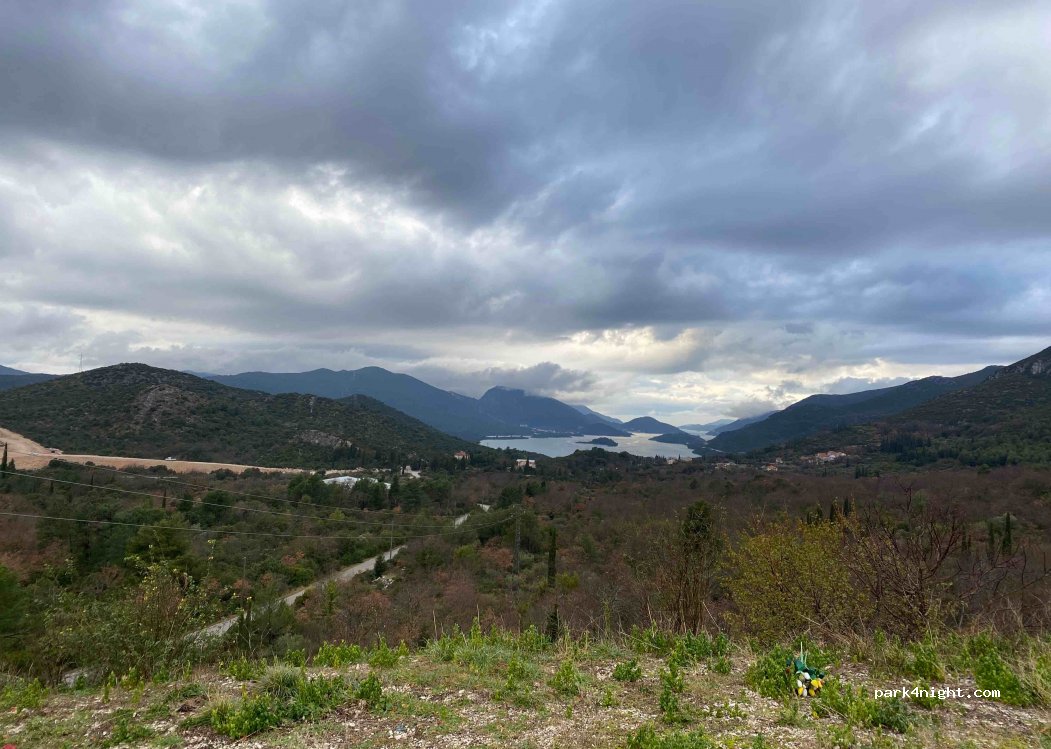 (20231) Zaton Doli - Unnamed Road — foto