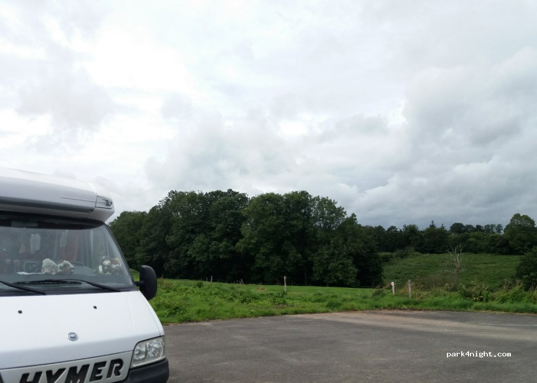(50860) Canisy - 33 Le Bourg — foto