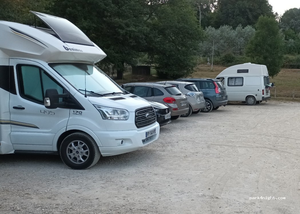 (24100) Bergerac - 15 Route de Podestat — foto 2