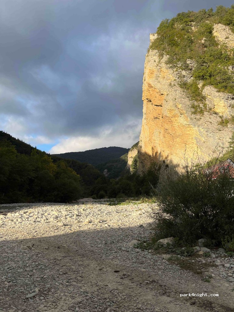 (26620) Lus-la-Croix-Haute - Unnamed Road — foto 3