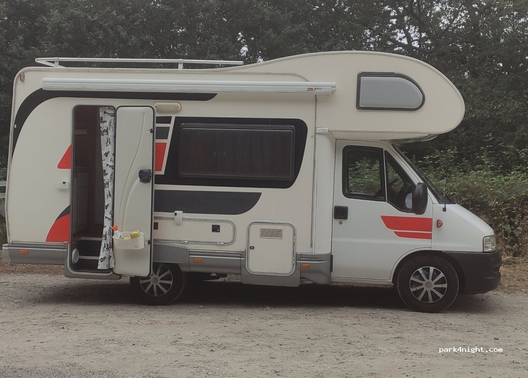 (33775) Taramundi - 41A Avenida Galicia — foto