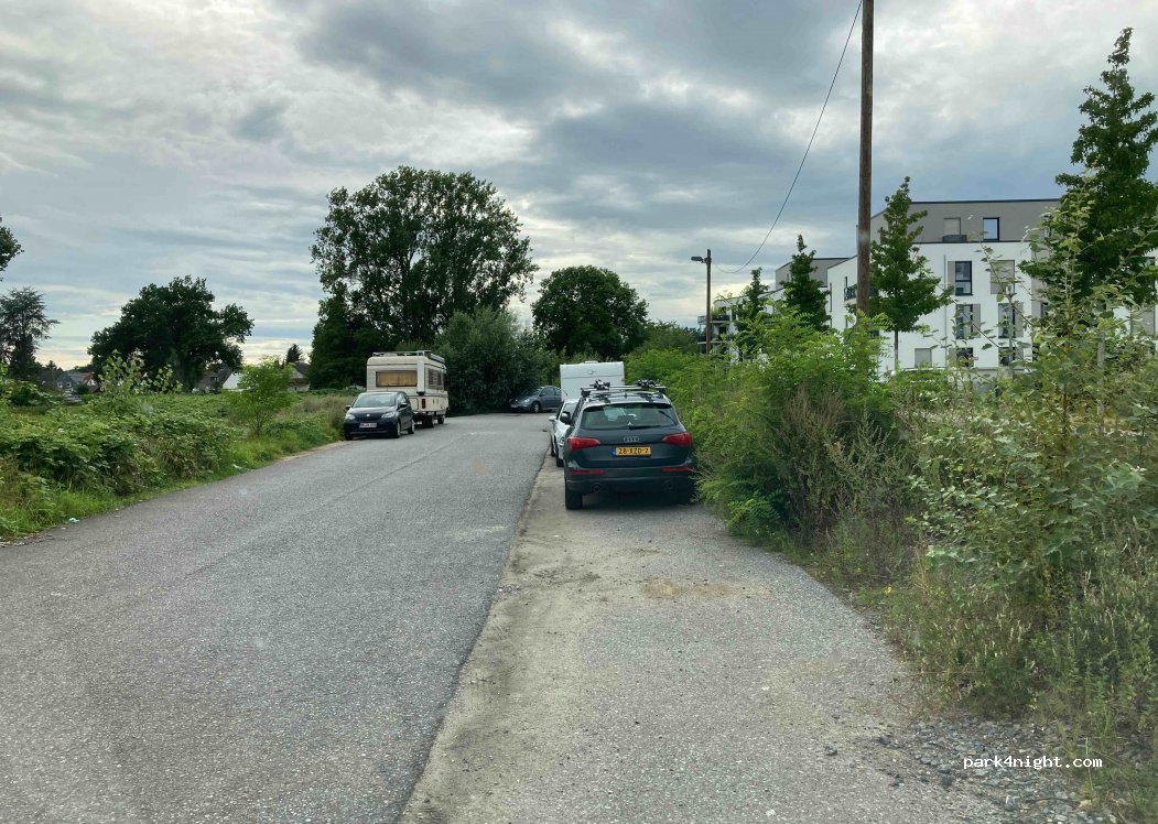 (40625) Düsseldorf - 21-23 Magdeburger Straße — foto