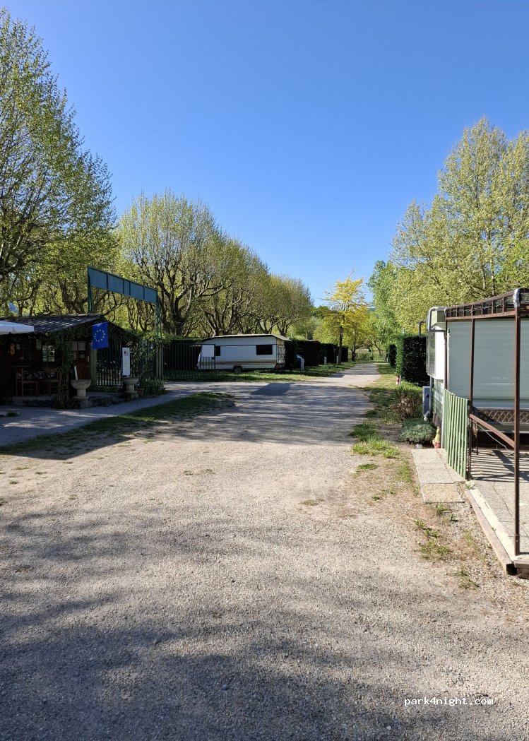 (26110) Sainte-Jalle - 20 Route du château — foto 3