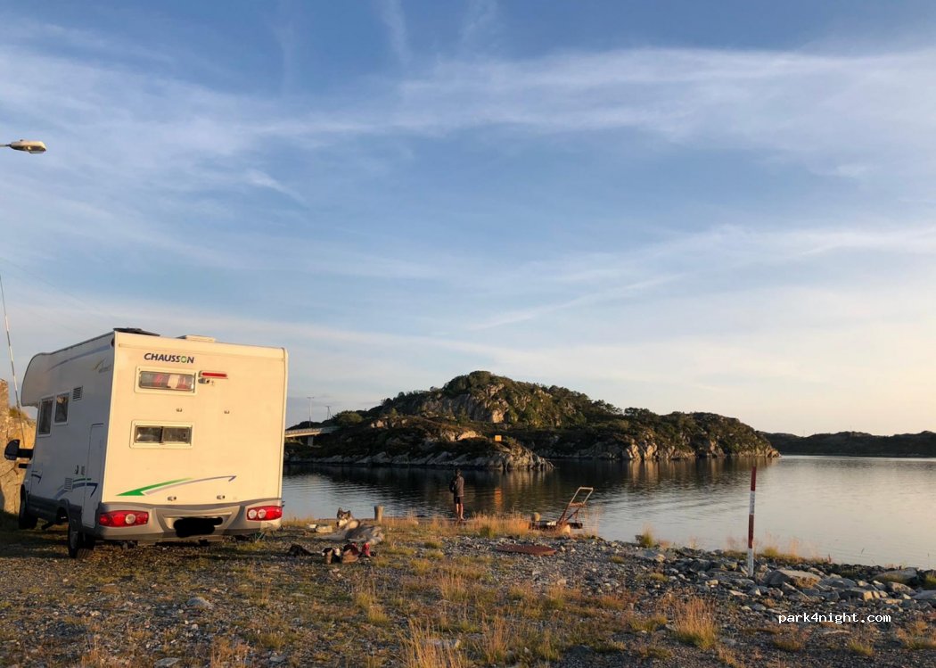 (5943) Austrheim - 2 Langøyna — foto