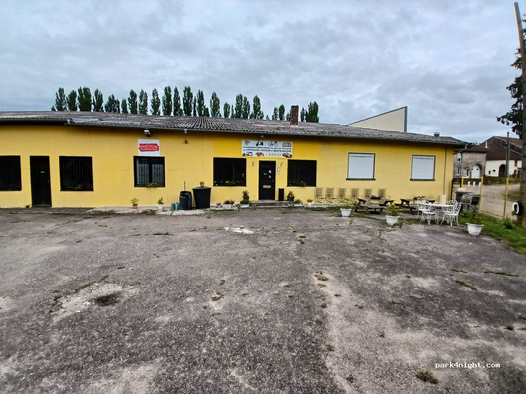Aire de camping car des mille projets — foto 4