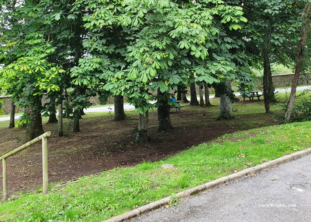 (28480) Beaumont-les-Autels - 13 Route d'Orléans — foto 2