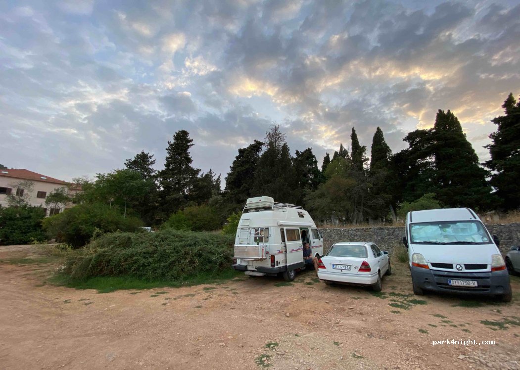 (21460) Stari Grad - 12 Ulica kod Svete Mandaline — foto