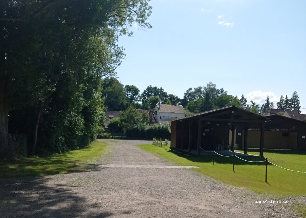 (36370) Bélâbre - 2 Rue Jean Jacques Rousseau — foto