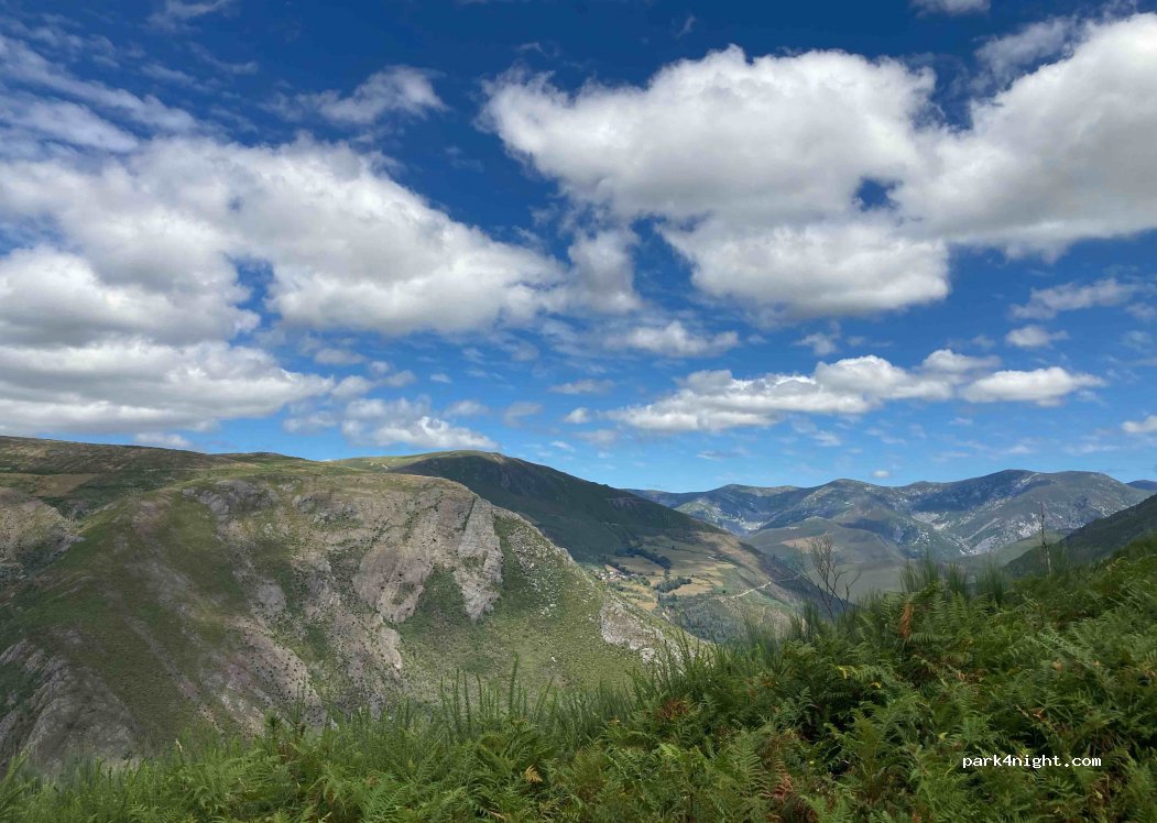 (27113) Grandas de Salime - Unnamed Road — foto 3