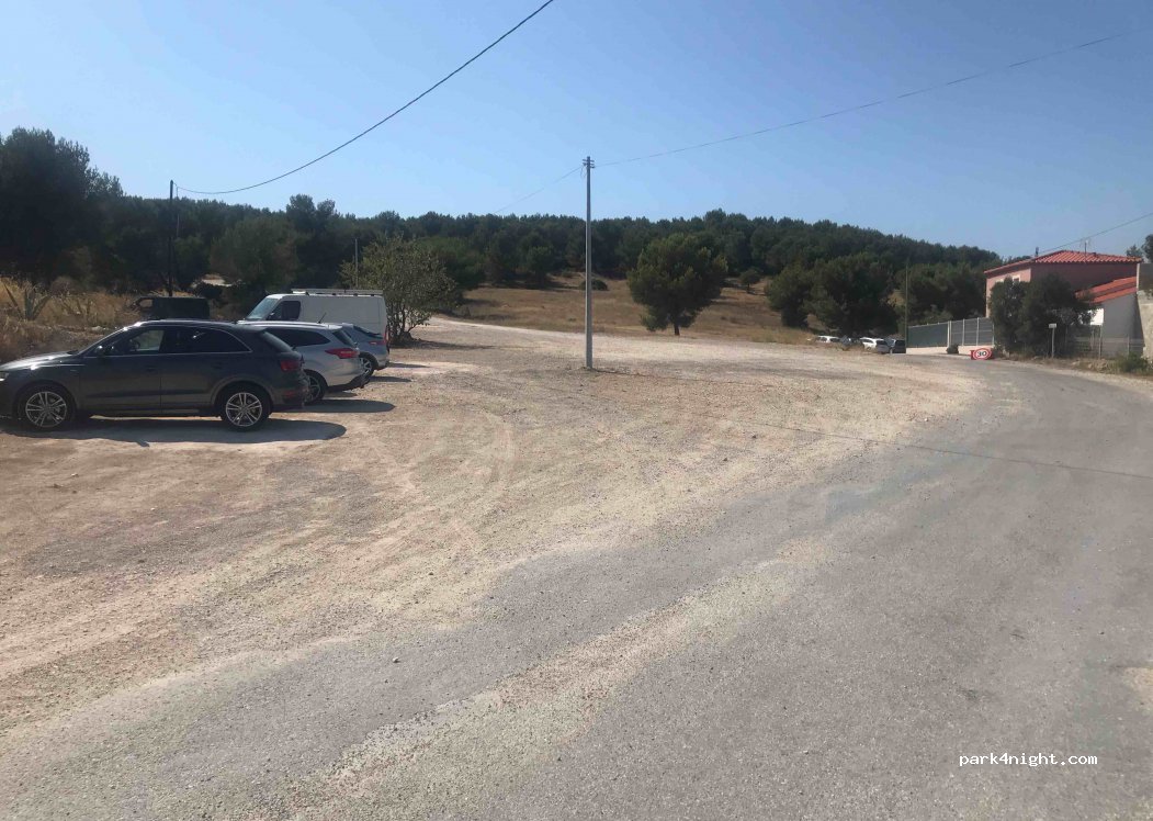 (13500) Martigues - 26 Chemin du Stade de la Couronne — foto 2