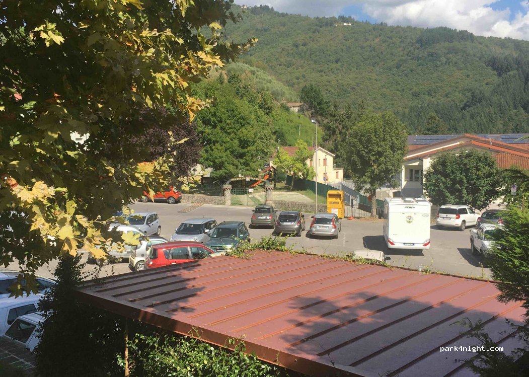 (55033) Castiglione di Garfagnana - 3 Via Soccorso — foto 2