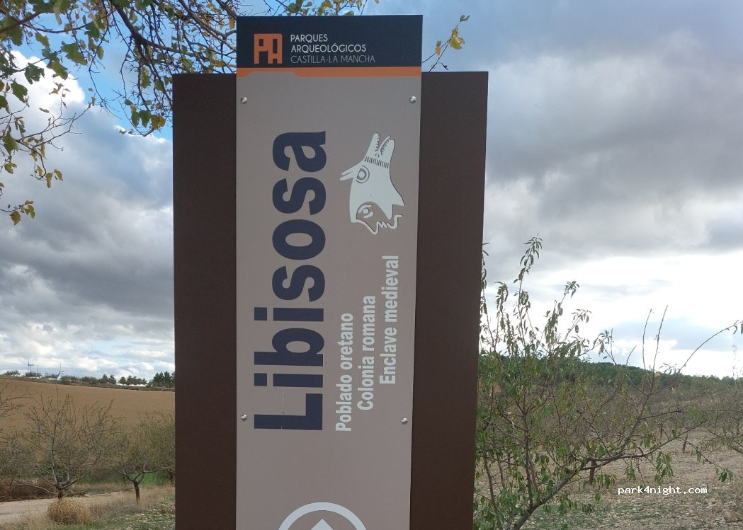 (02160) Lezuza - 4 Plaza las Bochas — foto 4