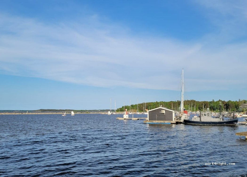 (603 65) Norrkoping - 40 Pampusvägen — foto 4