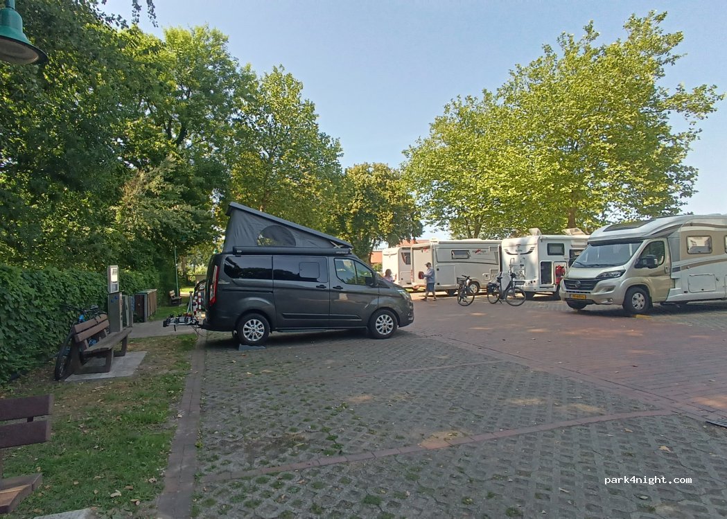 Wohnmobilstellplatz Bunde — foto 5