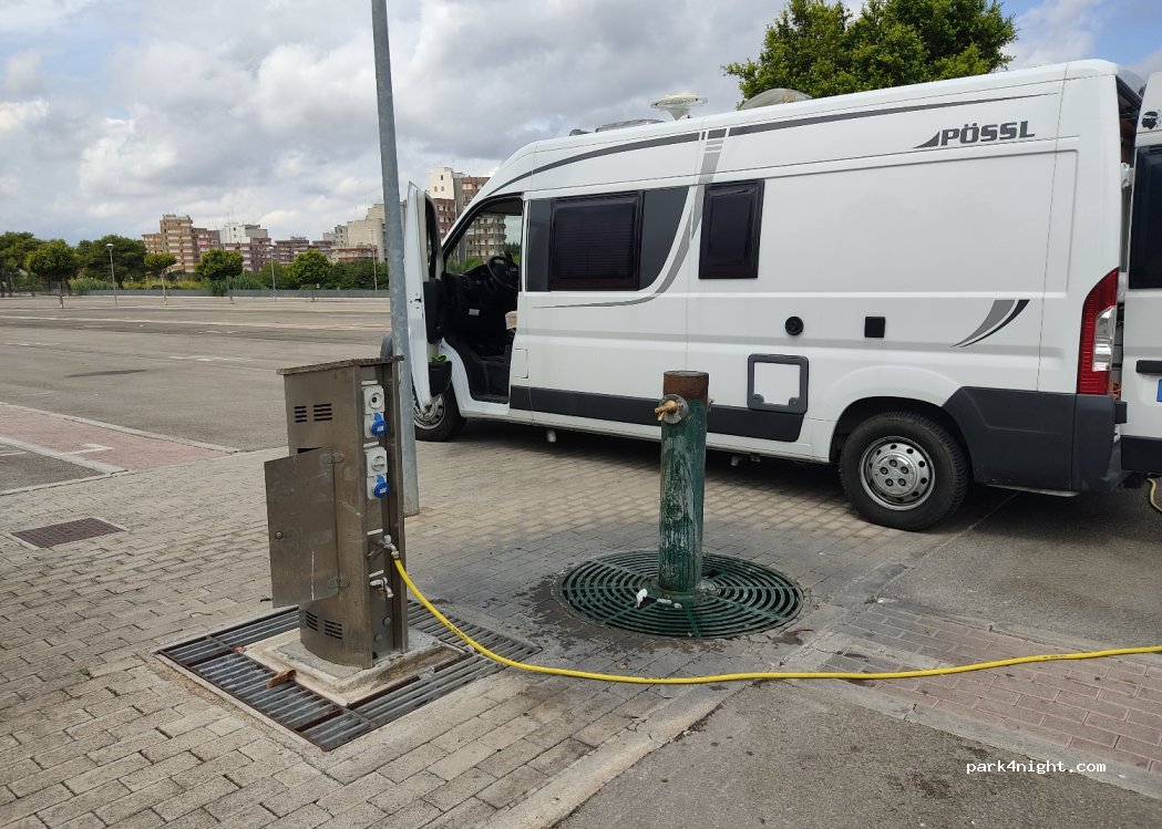 (73100) Lecce - 18 Viale Roma — foto