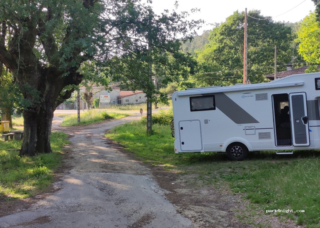 (32720) Esgos - 8 Lugar Tarreirigo — foto 3