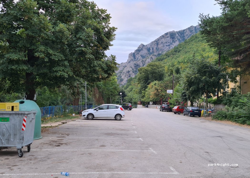 (1060)  - Unnamed Road — foto