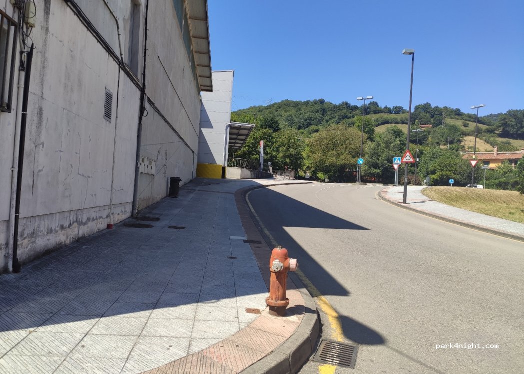 (33630) Pola de Lena - — foto