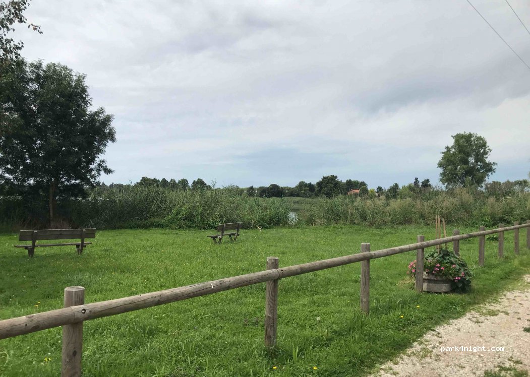 (01120) Montluel - 24 Chemin du Casard — foto