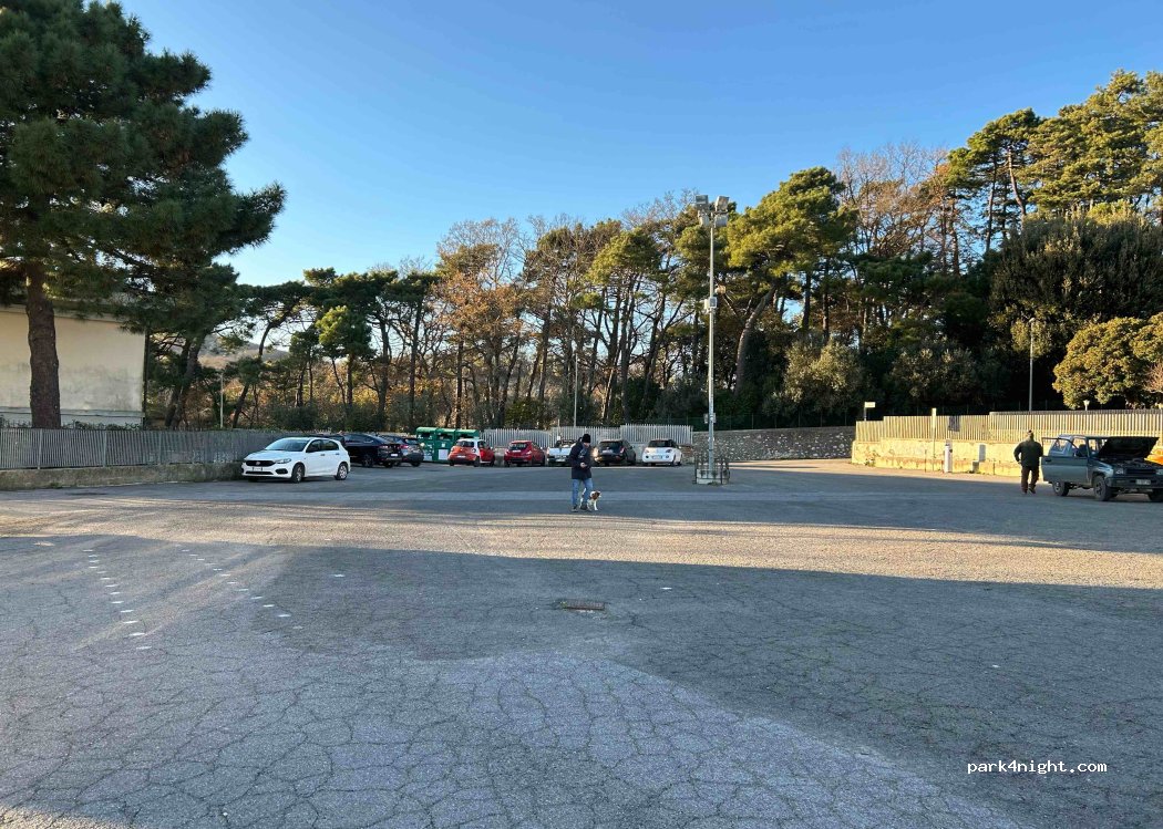 (00059) Tolfa - 14 Via Camillo Benso Conte di Cavour — foto 4