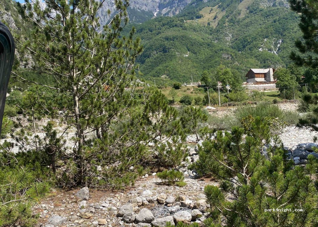 (1000) Fushe -Thethi - Rruga Fushe — foto