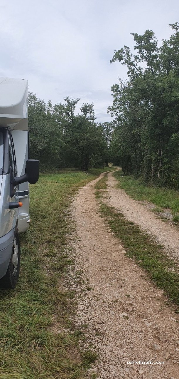 (46200) Lachapelle-Auzac - Unnamed Road — foto 2