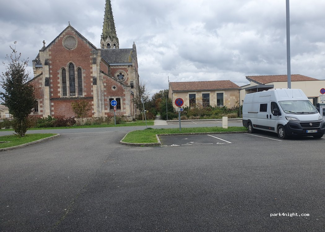 (33480) Brach - 12 Route de Saint-Laurent — foto