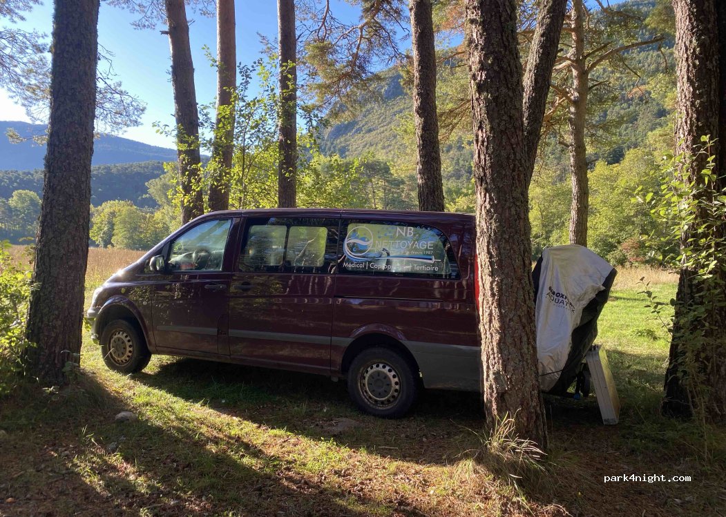 (83840) La Martre - Route du Pont de Roumane — foto 4