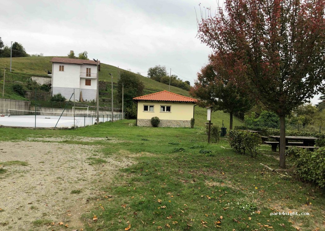 Area Sosta Camper Roccaverano — foto