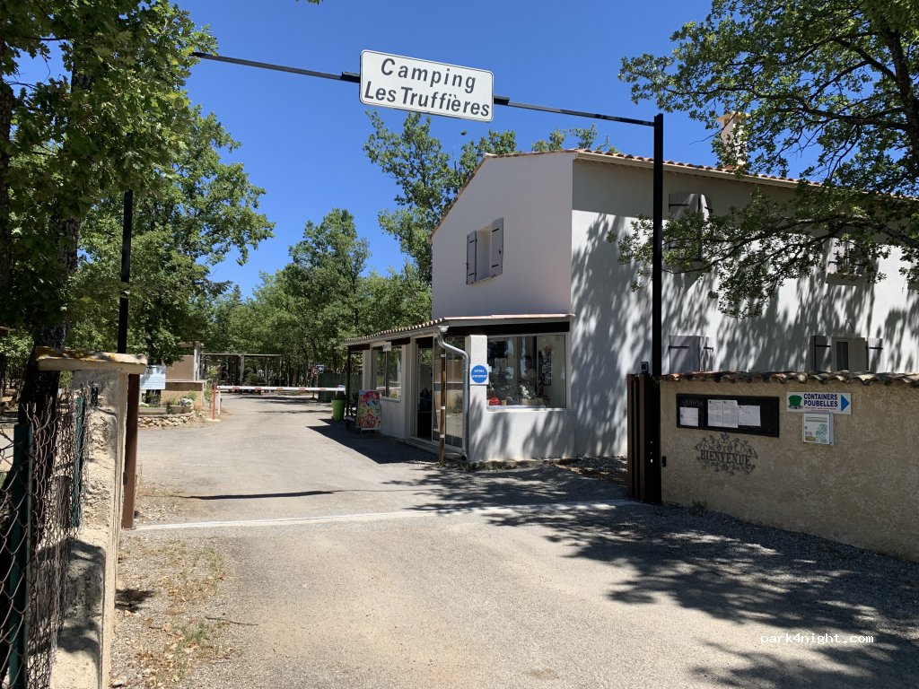 Camping Les Truffières Aire Naturelle — foto 2