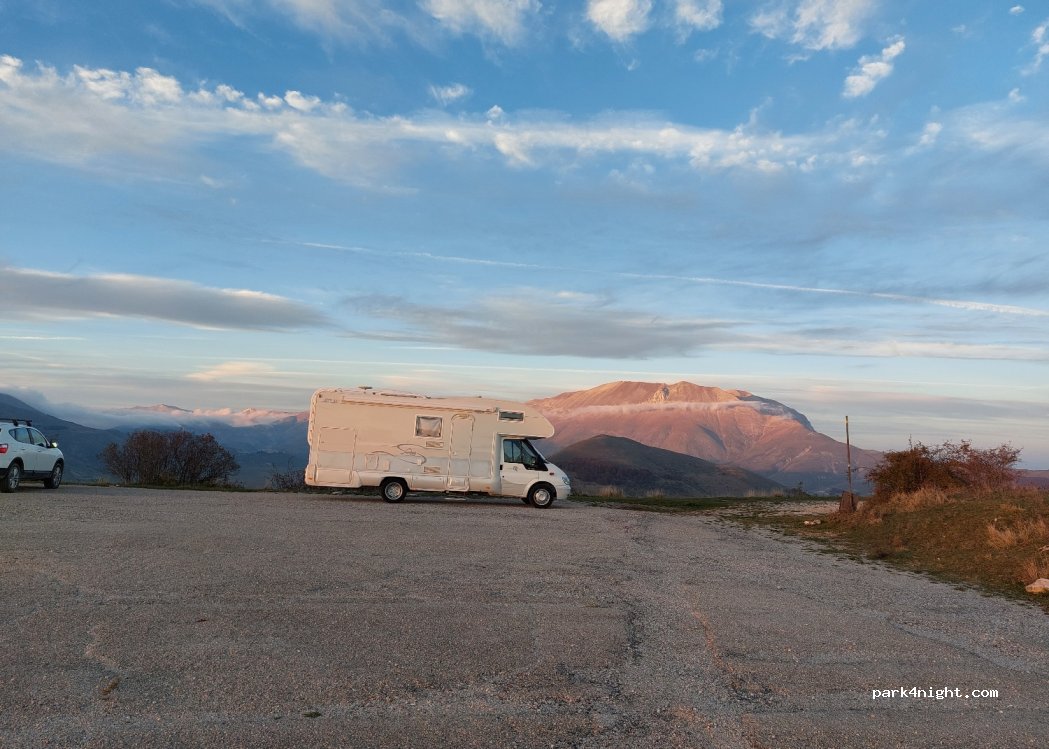 (06046) Arquata del Tronto - Via dei Pini — foto 2