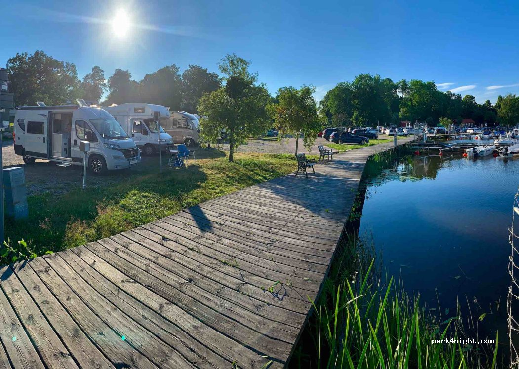 Sundbyholms Gästhamn — foto 3