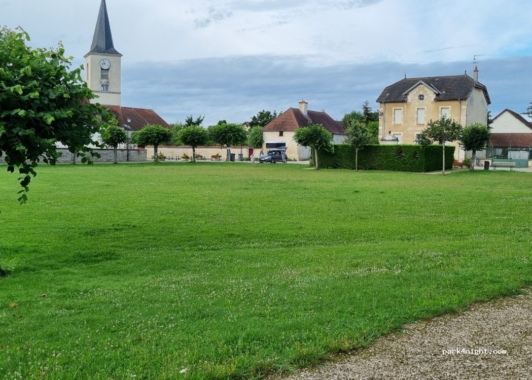 (21110) Longecourt-en-Plaine - 4 Rue du Moulin — foto