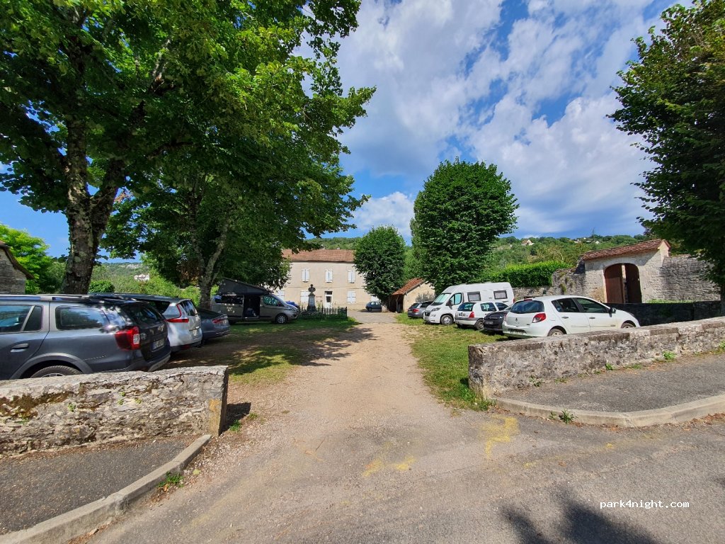(46160) Marcilhac-sur-Célé - Le Bourg — foto
