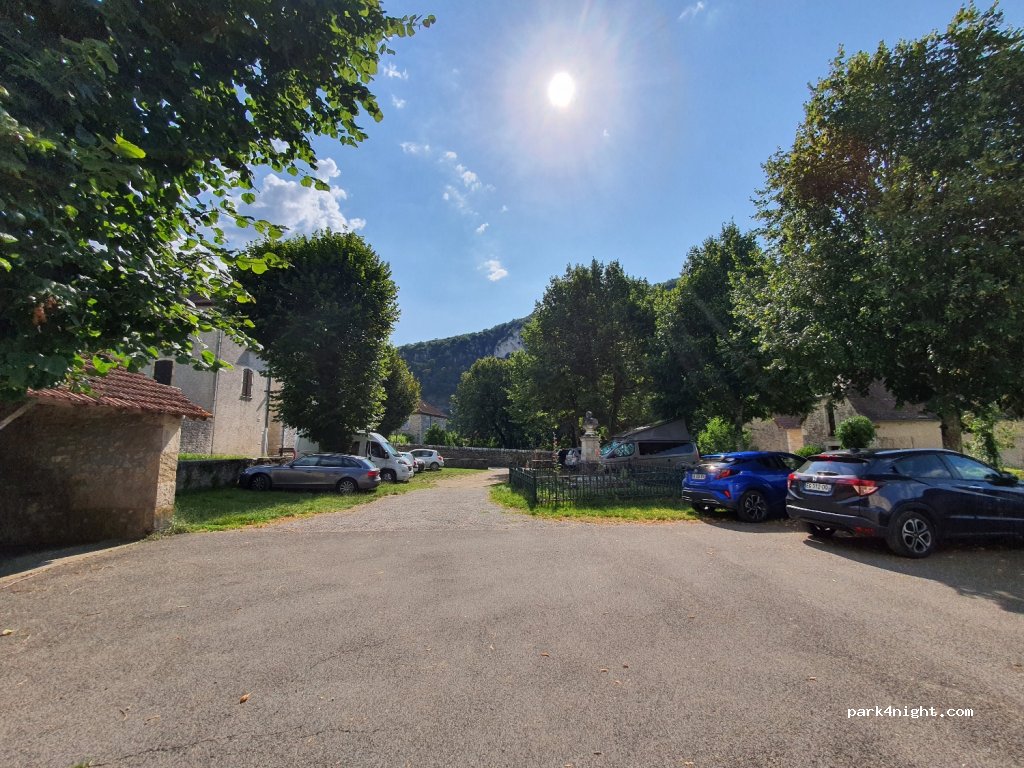 (46160) Marcilhac-sur-Célé - Le Bourg — foto 2