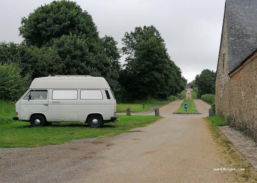 (61320) Carrouges - D16 — foto 3