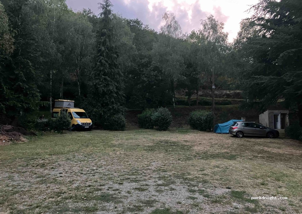 Camping du Village de MontFerrer — foto