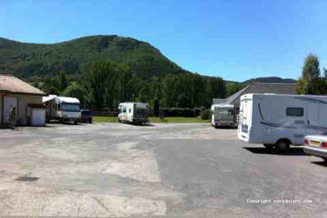(12230) Nant - Rue du Faubourg Bas — foto