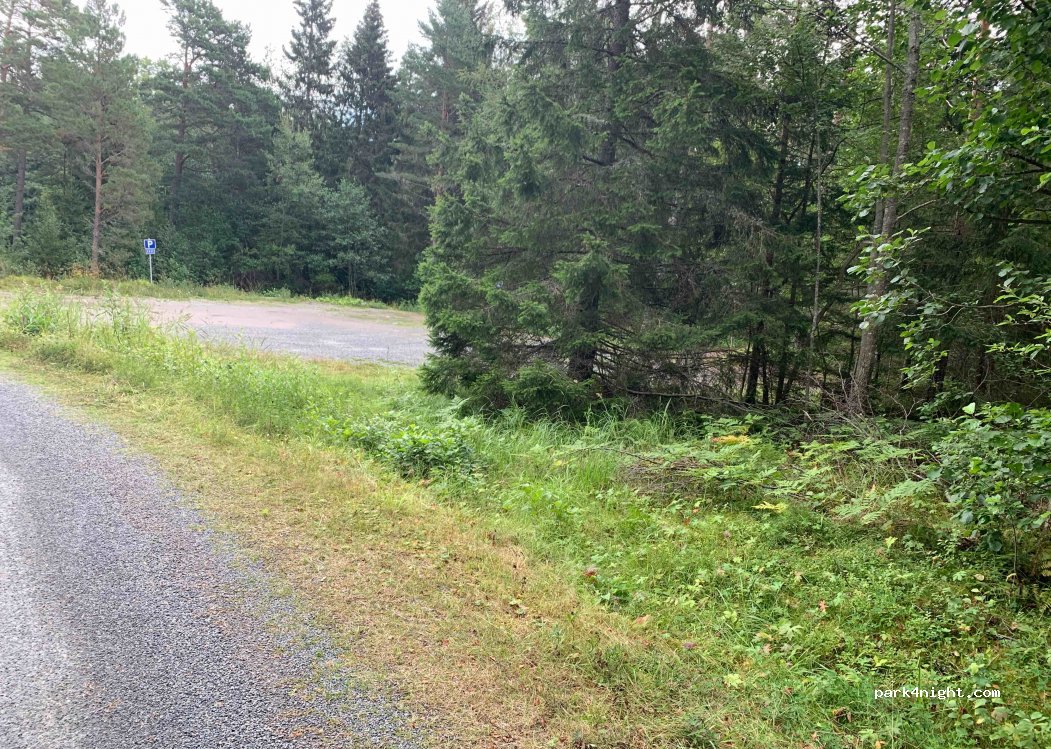 (760 45) Hallstavik - 21 FJÄLLBOHOLMARVÄGEN — foto