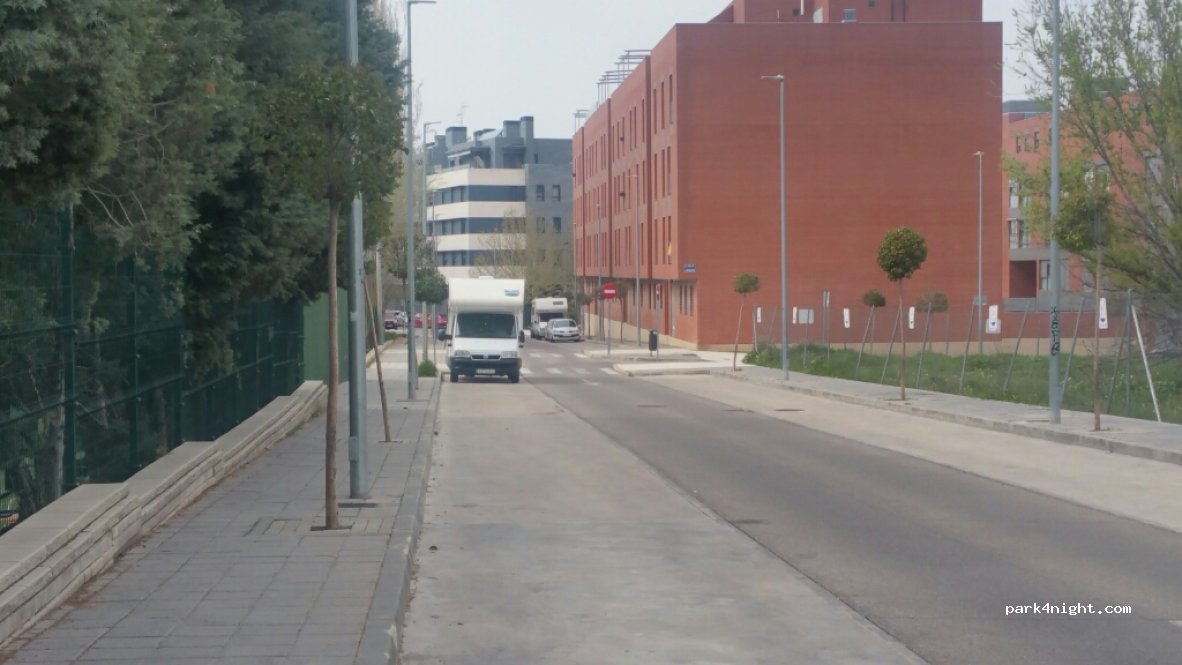 (19002) Guadalajara - 2-6 Paseo San Roque — foto