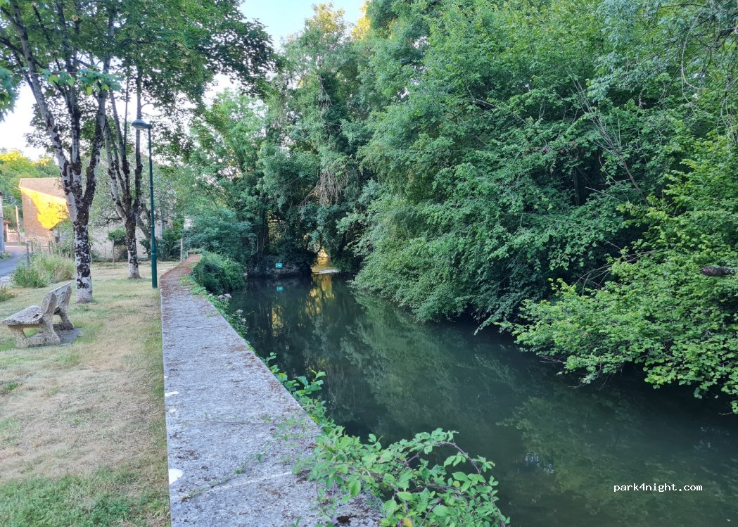 (16700) Barro - 5 Rue de la Fontaine — foto 2