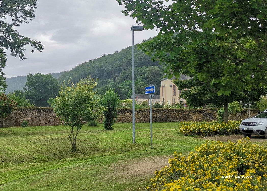 (54470) Bernkastel-Kues - B53 — foto