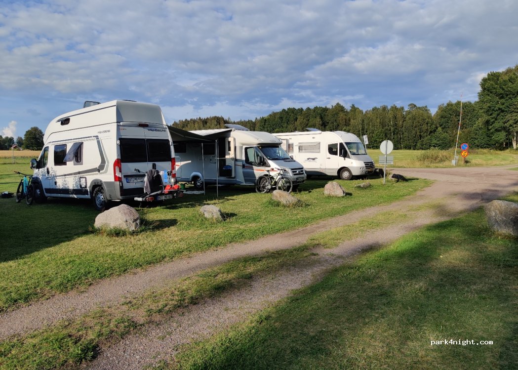 (681 96) Kristinehamn - 146 Rudskogavägen — foto 2