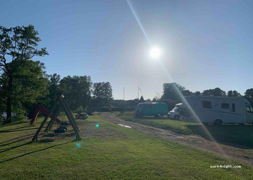 (681 96) Kristinehamn - 146 Rudskogavägen — foto 4