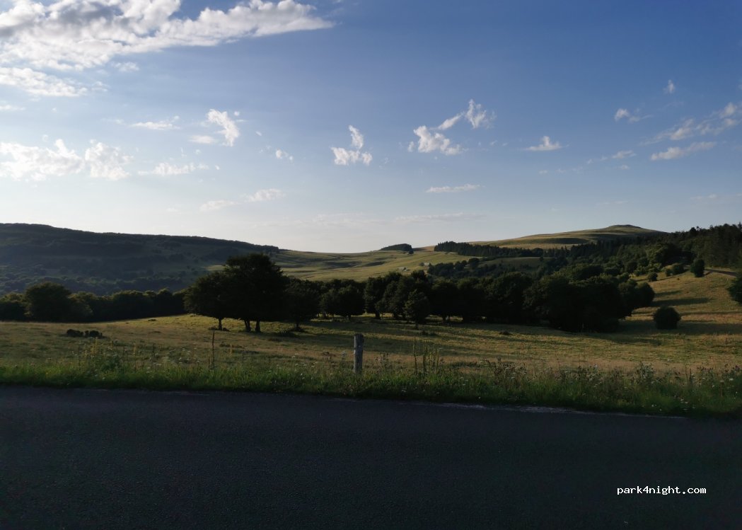 (12470) Saint-Chély-d'Aubrac - D15 — foto 2