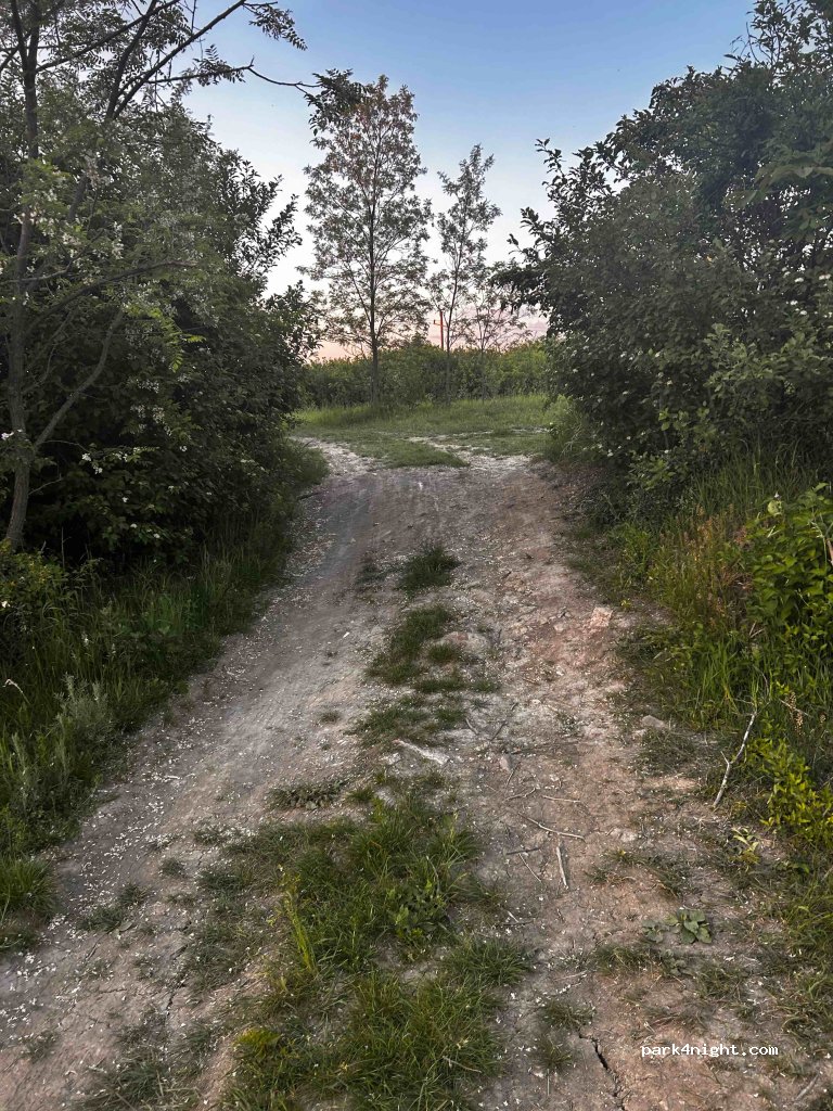 (2500) Esztergom - Cigánykút dűlő — foto 4