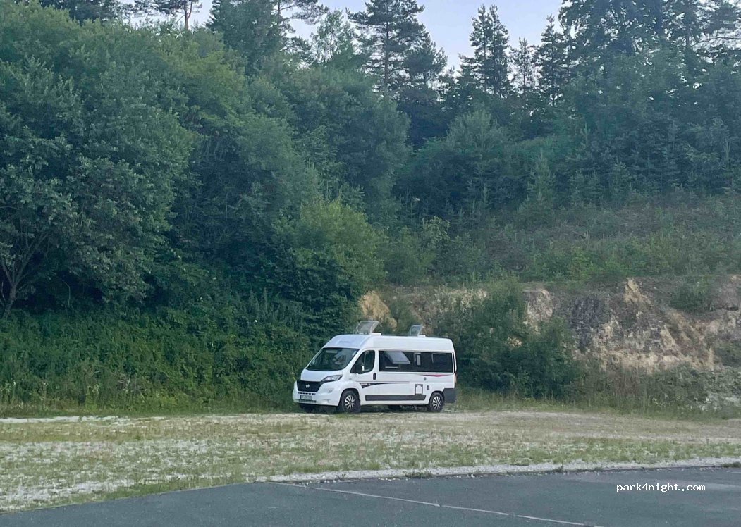 (91286) Obertrubach - 18 Am Sportplatz — foto