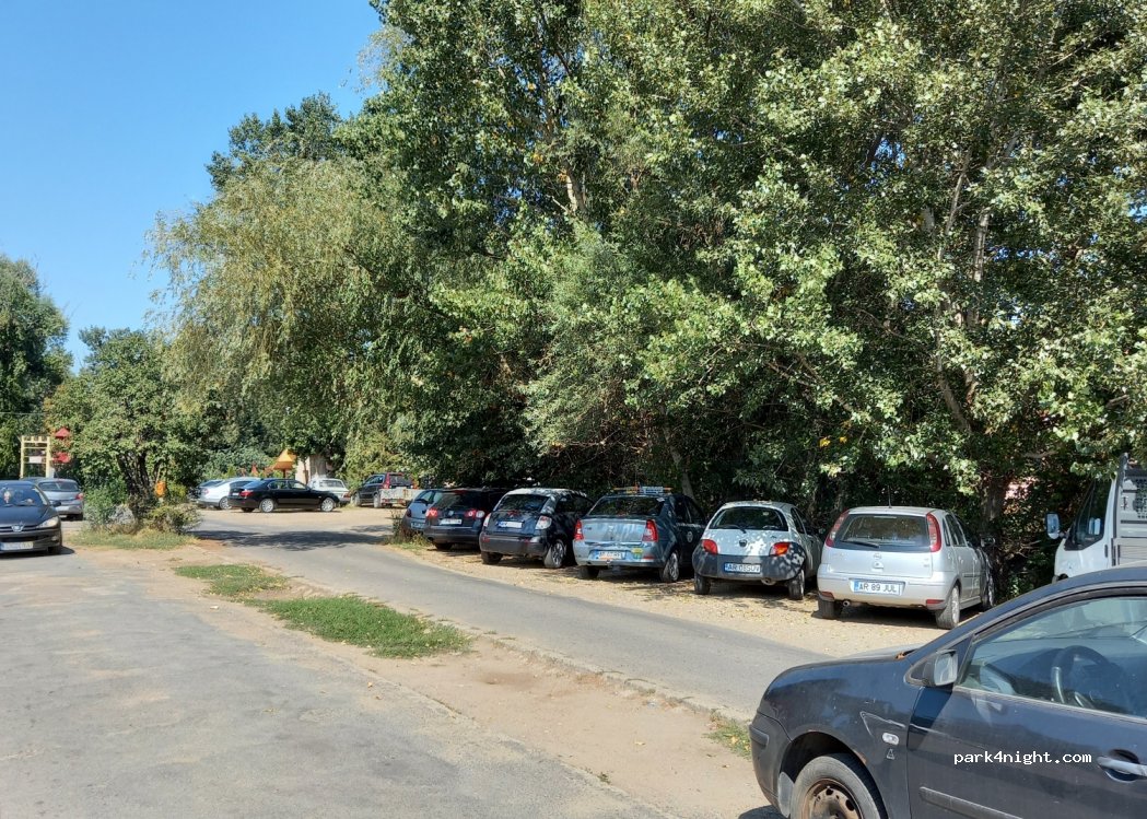 (317130) Arad - Pod pietonal — foto
